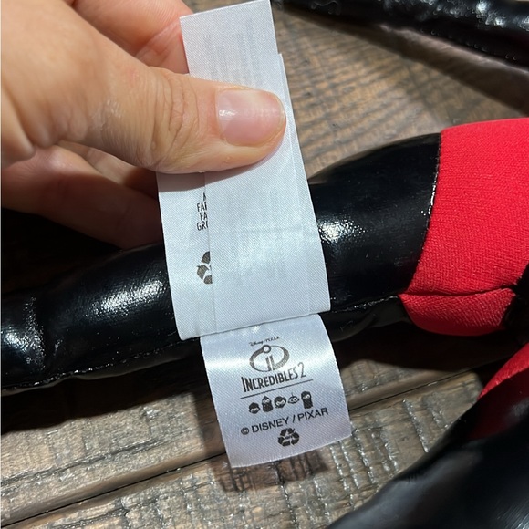 Incredibles 2 Mrs Incredible Disney Store Plush - Picture 2 of 4